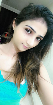 Hania Student